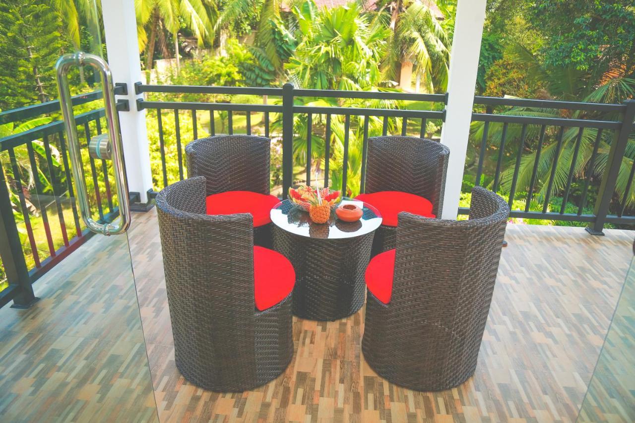 Secret Garden Hotel Hikkaduwa Buitenkant foto